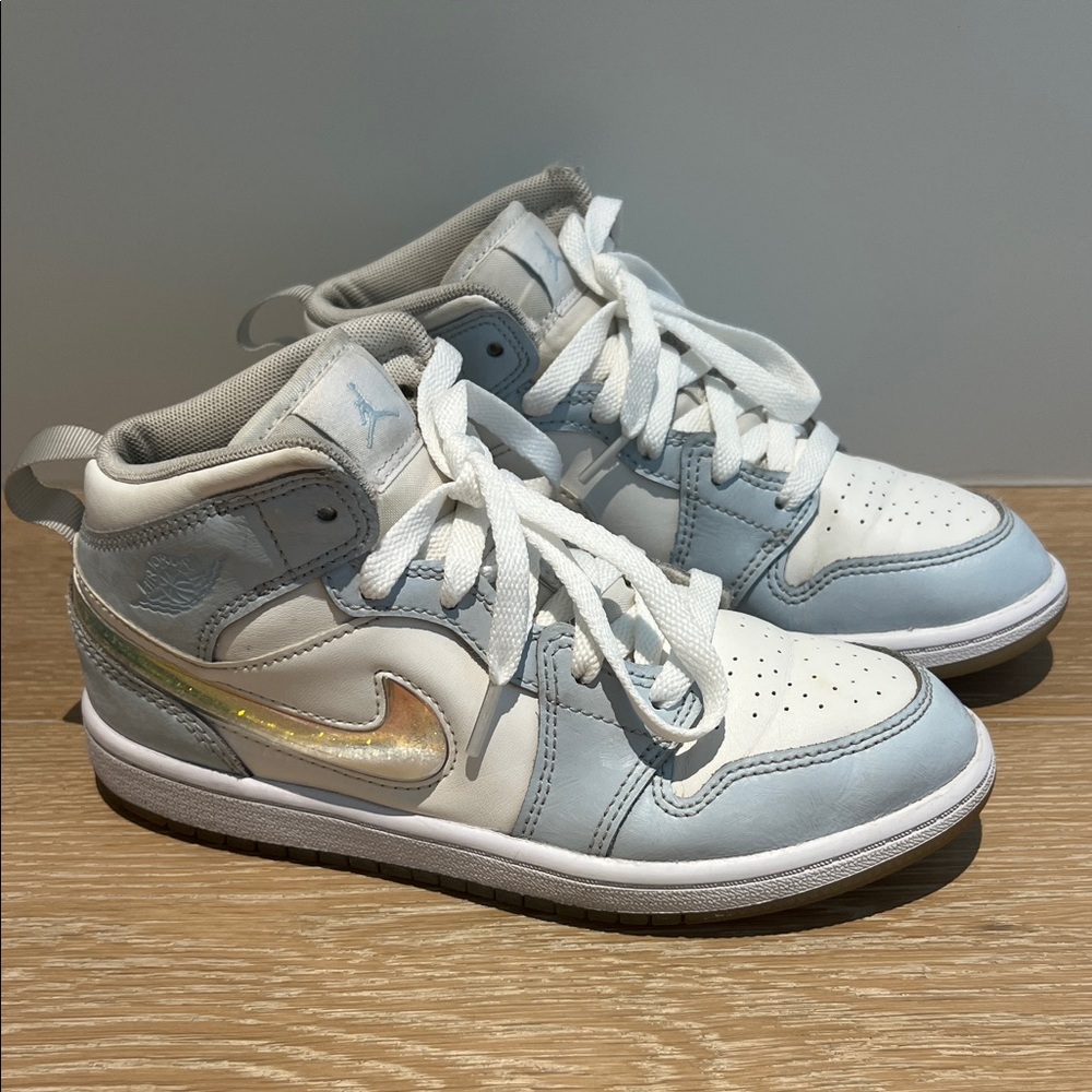Air Jordan 1 Mid SE Blue Tint/Ice Blue Glitter Frozen shoes size Youth 2